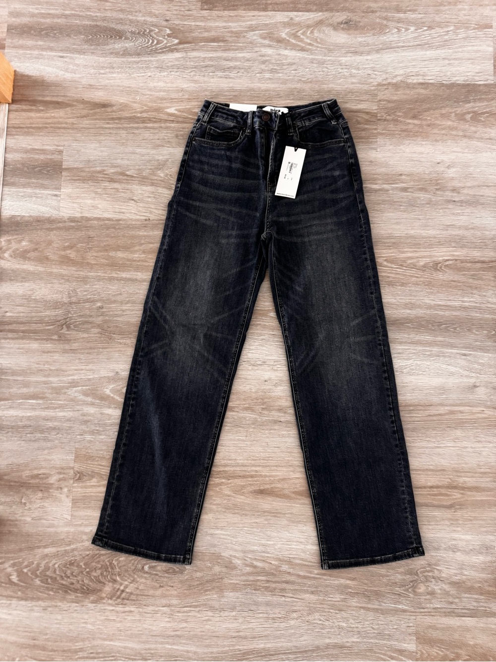 High-Rise Wide Leg Jeans in Dark Blue Wash - Picture 2 of 3